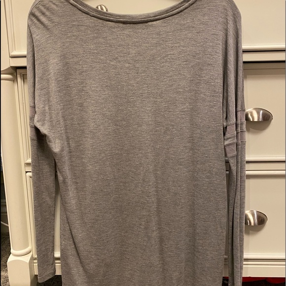 Oversized long sleeve - Picture 2 of 3